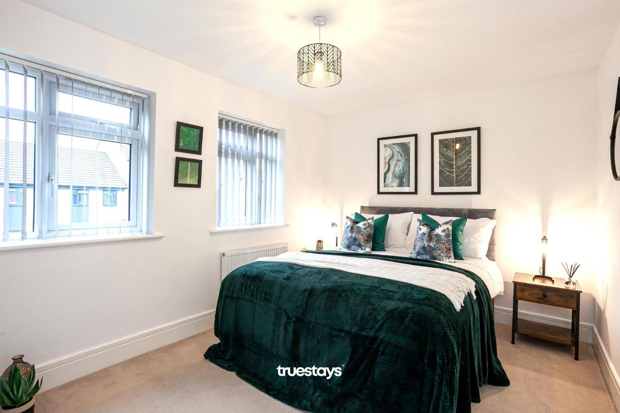 Ambassador House By Truestays - Luxury 4 Bedroom House In Stoke-On-Trent Etruria Exterior photo