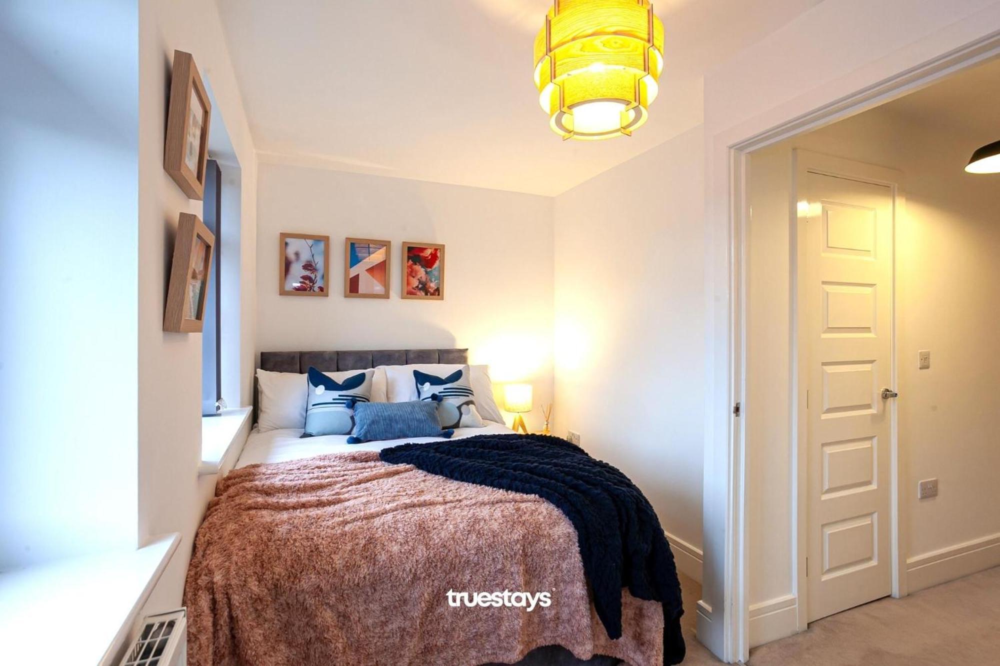 Ambassador House By Truestays - Luxury 4 Bedroom House In Stoke-On-Trent Etruria Exterior photo